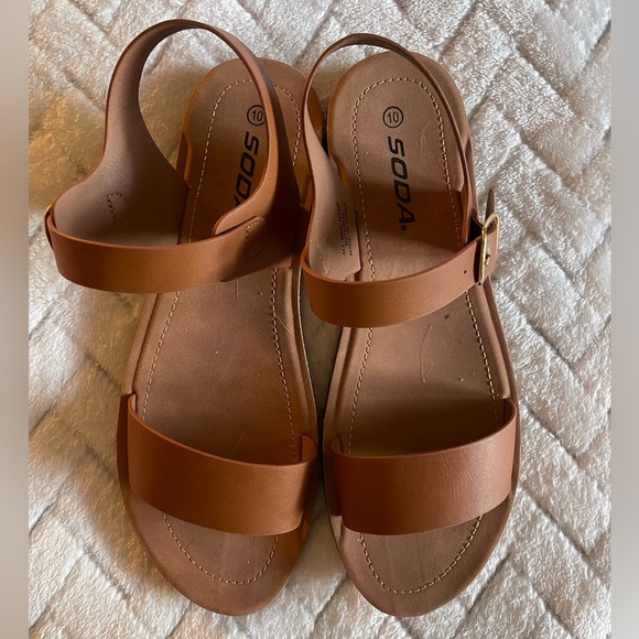 Sandals - Picture 2 of 3